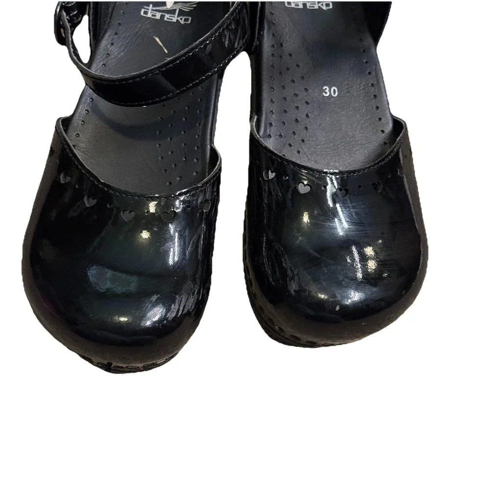 Dansko Patent Leather Mary Jane Buckle Clogs girls youth 30